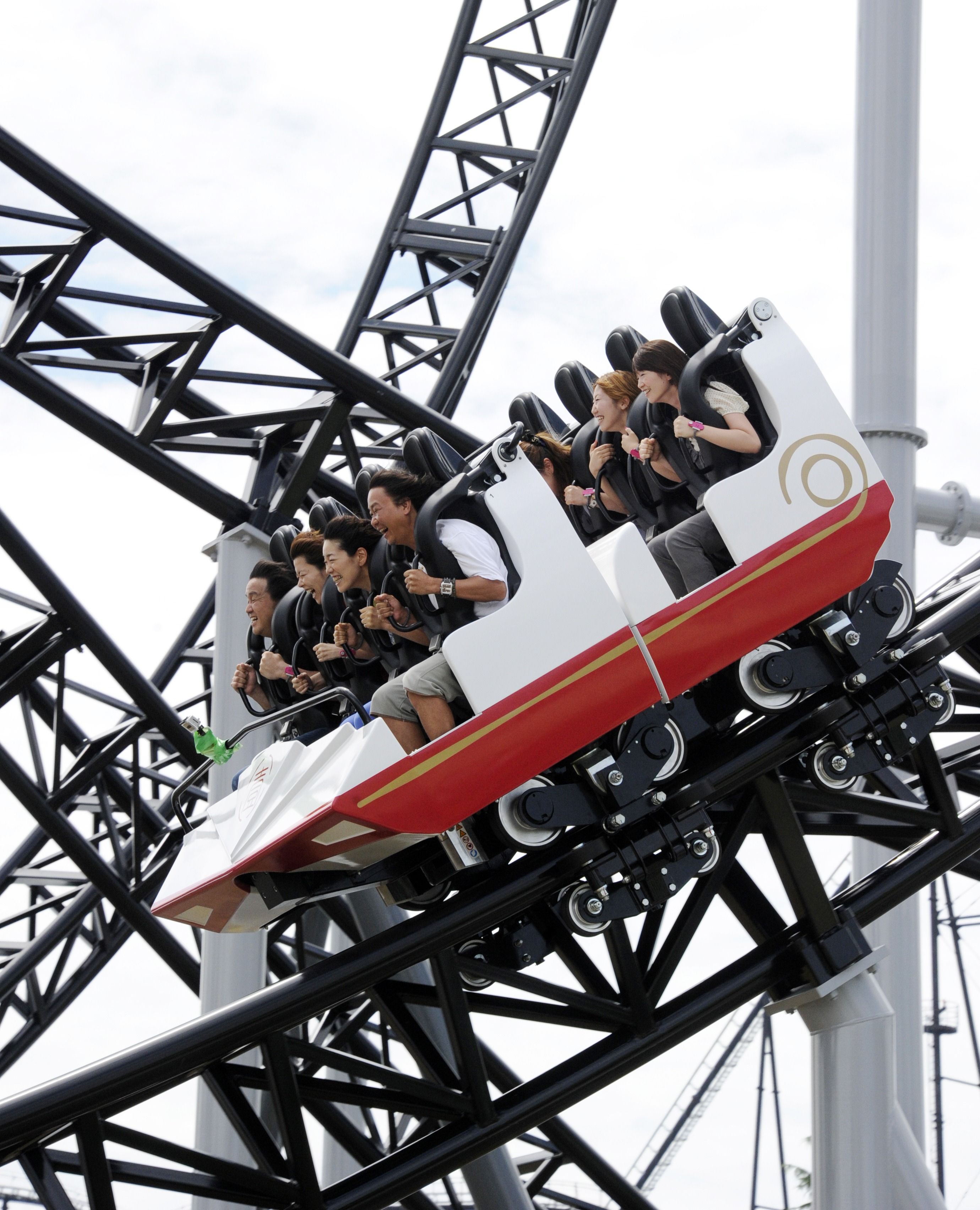 Japan Is Asking Riders Not To Scream On Roller Coasters