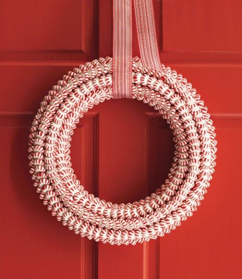 peppermint candy, diy christmas wreath ideas