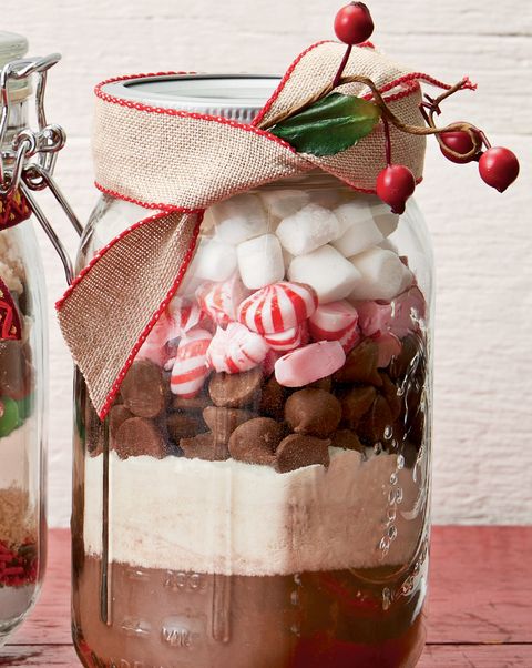 christmas food gifts peppermint hot cocoa mix jar