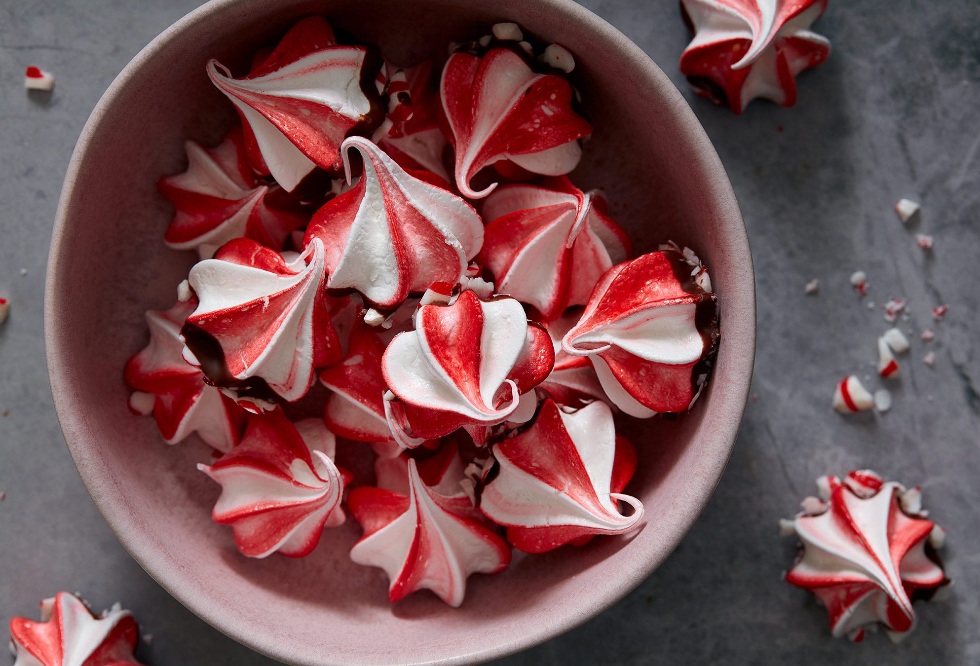 Peppermint Meringues Are A Gorgeous, Minty Delight