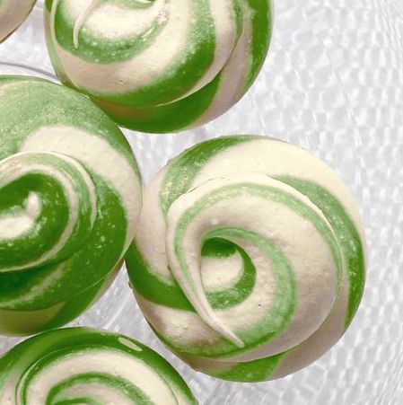 christmas candy   peppermint swirl meringues
