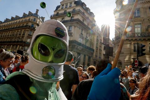 FRANCE-CLIMATE-DEMONSTRATION-MARCH-ENVIRONMENT