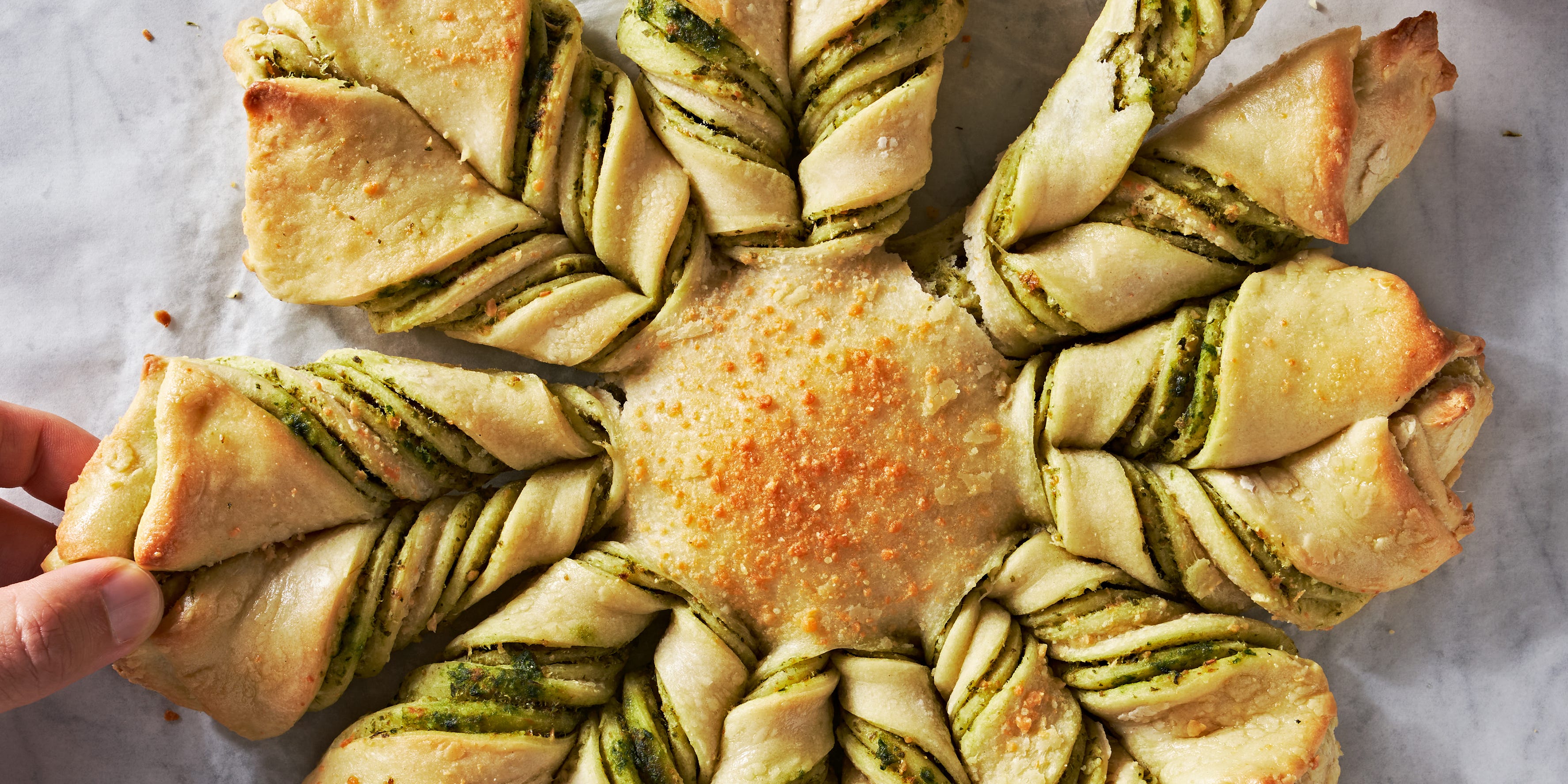 Pesto Pizza-Stuffed Star Bread Is A Centerpiece & App All In One