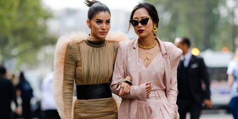 Street fashion, Fashion, Fashion model, Snapshot, Footwear, Human, Shoe, Walking, Outerwear, Beige, Street fashion, Fashion, Fashion model, Snapshot, Footwear, Human, Shoe, Walking, Outerwear, Beige,