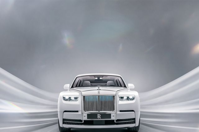 Rolls-Royce Updates the Phantom, Debuts the Phantom Platino