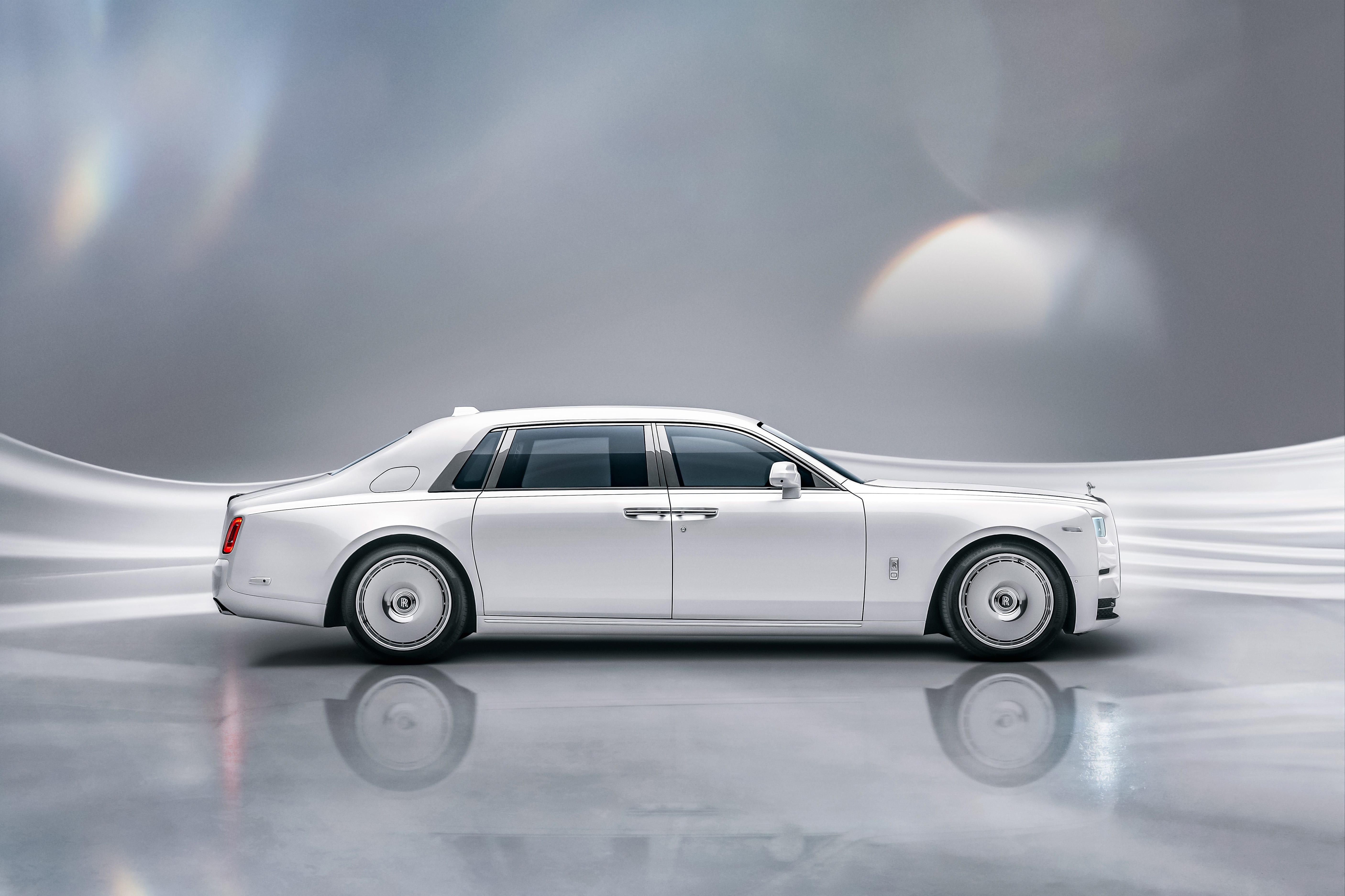 Rolls-Royce Takes the Phantom to New Heights