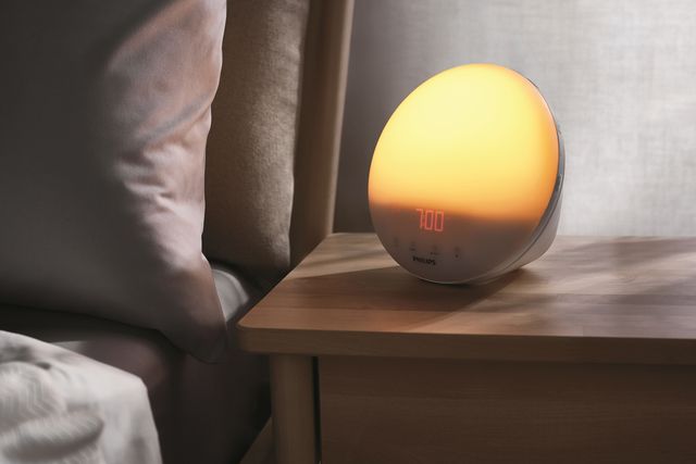 Ontvangende machine Uitpakken NieuwZeeland Hate Morning Alarms? Check Out This Sunrise Alarm Clock On Sale