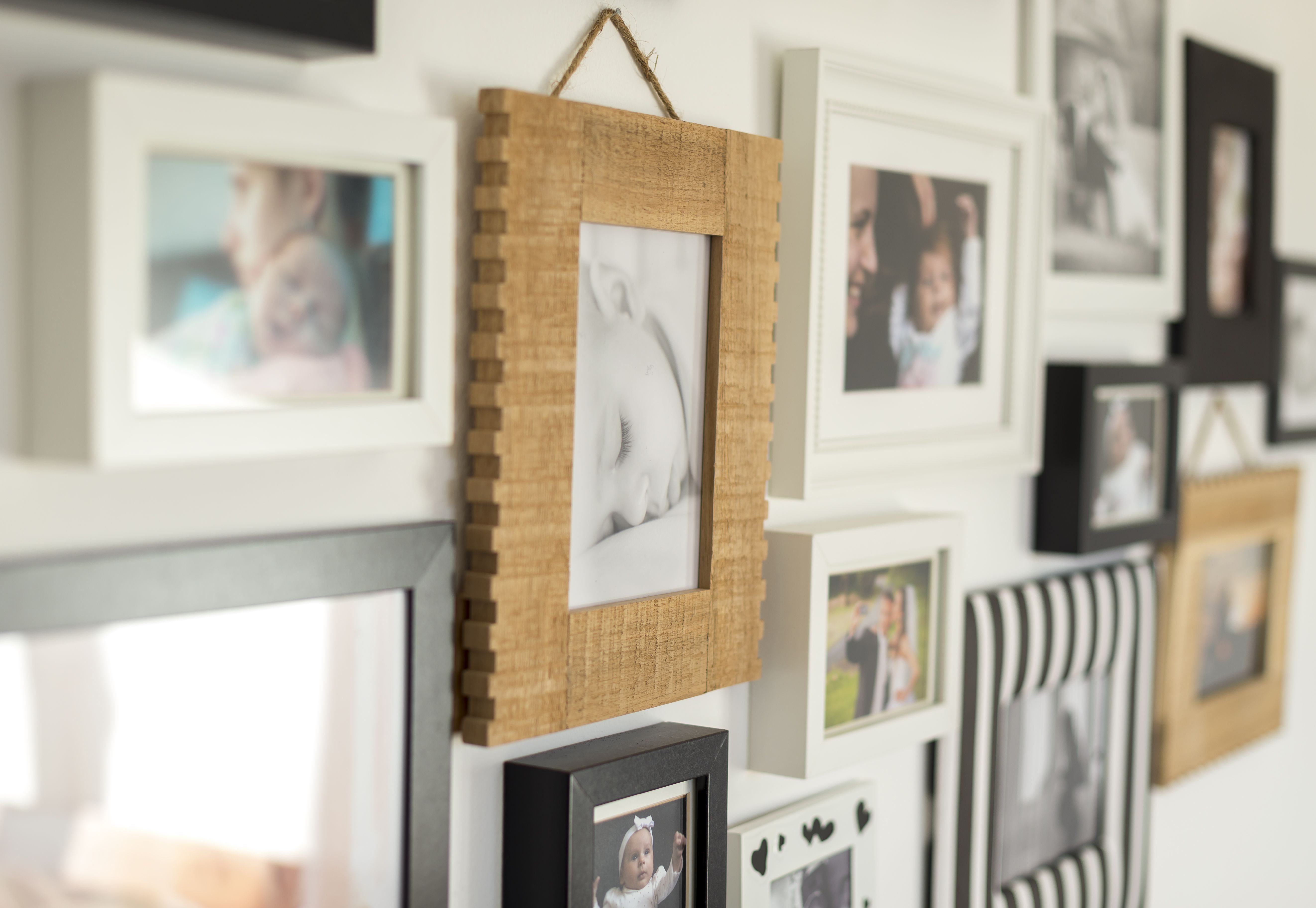 Create A Gallery Wall In 8 Simple Steps Photo Wall