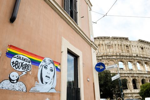 Rome could dedicate a square to Raffaella Carra