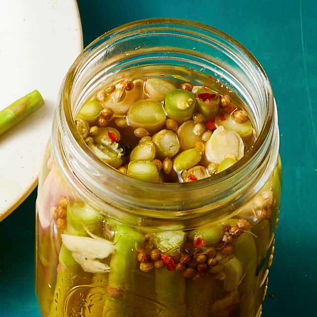 Pickled Asparagus Stems Recipe How to Pickle Asparagus