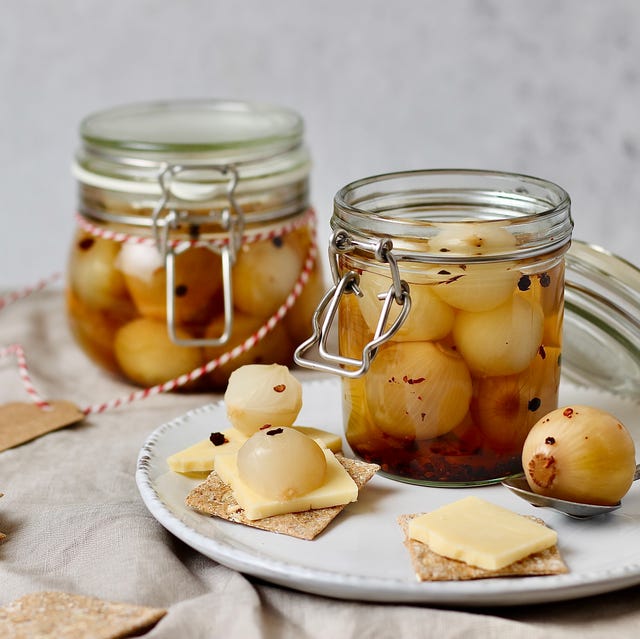 quick pickled onions