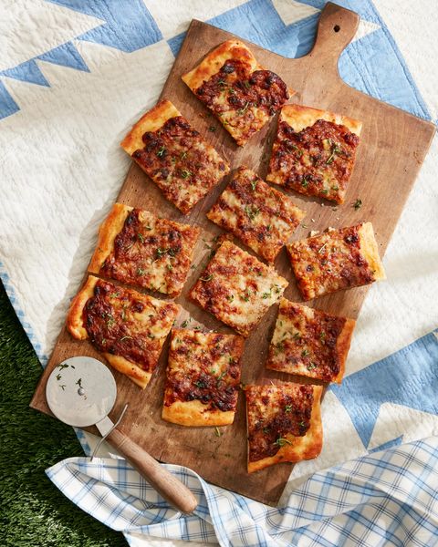 french onion flatbread on a picnic blanket