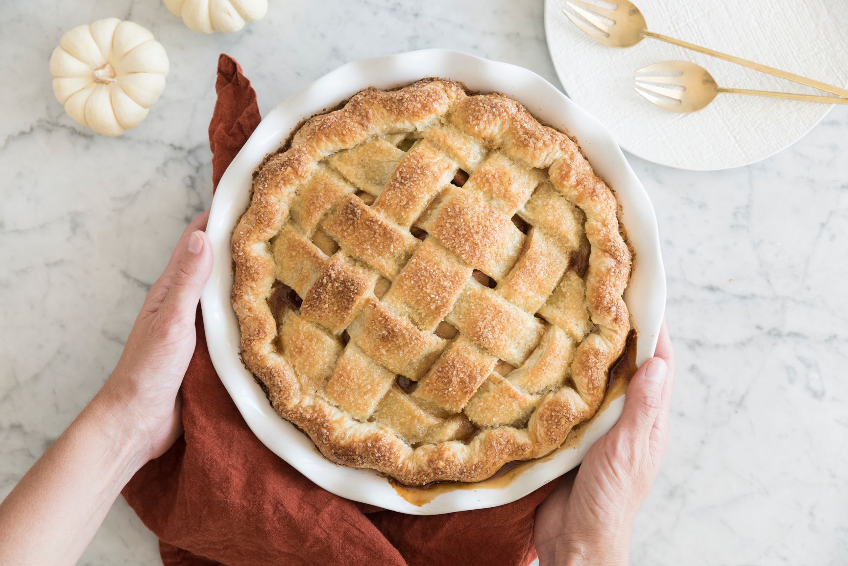 10 inch ceramic pie plate