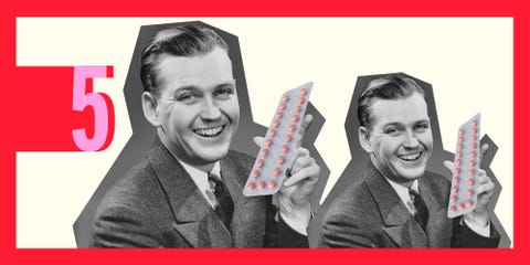 Man met anticonceptie in zijn hand Man, anticonceptie, de pil, de pil voor mannen