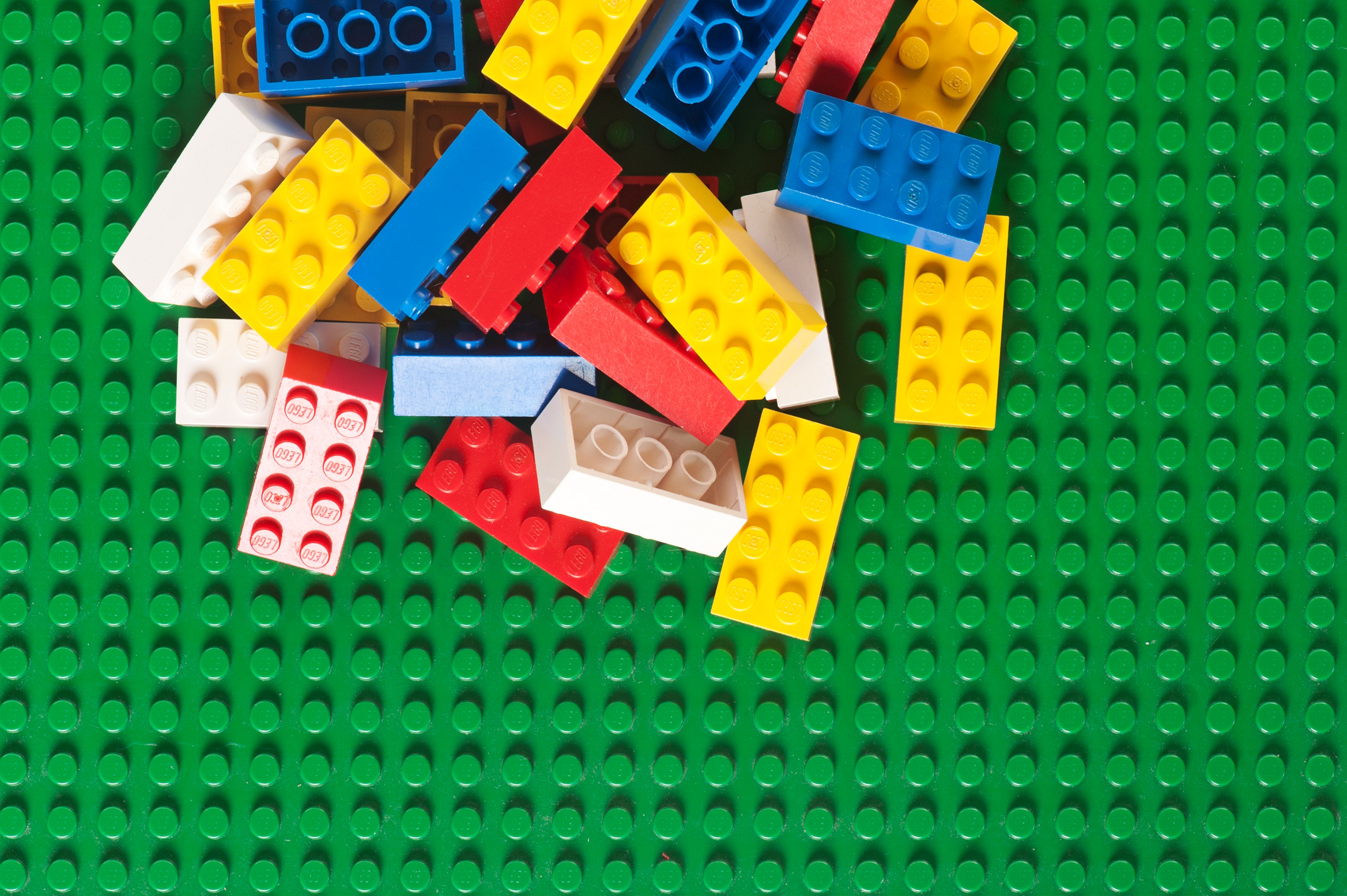 how do you build legos