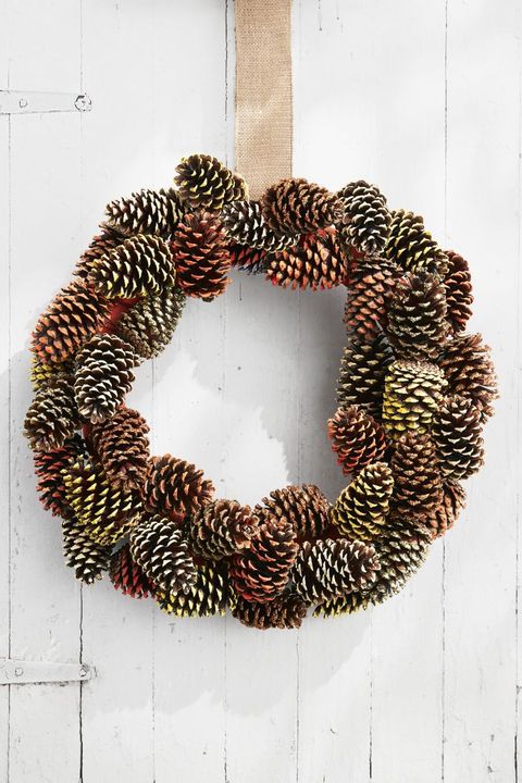 pine cone thanksgiving wreath
