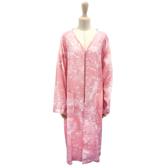 Collar, Sleeve, Textile, Pink, Pattern, Neck, Natural material, Fashion design, Button, One-piece garment, 