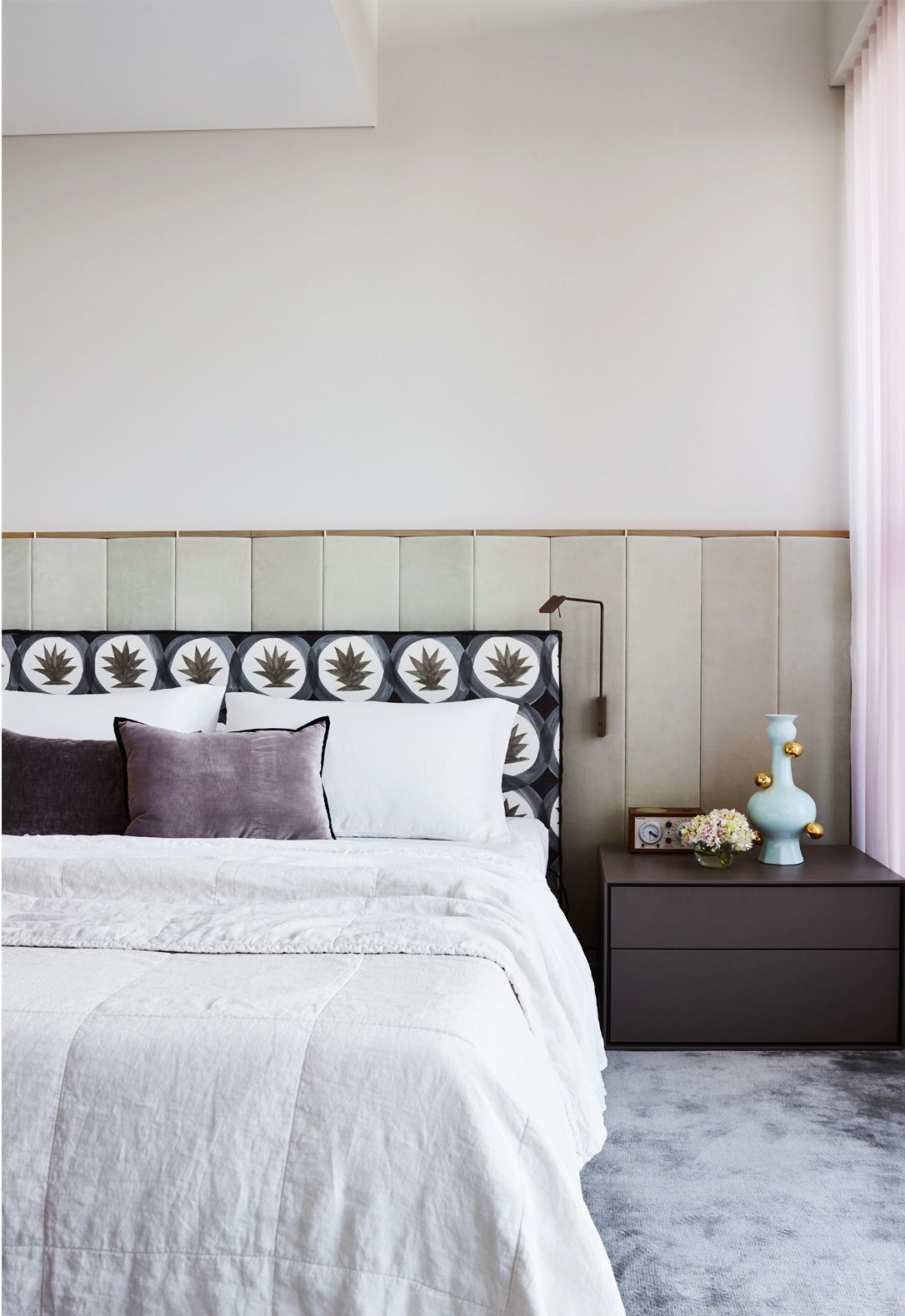 Pink And Gray Bedroom Designs : 21 Chic Pink And Gray Bedrooms Bedroom Color Combinations : One of the easiest ways to incorporate pink into a bedroom is with patterned accent pillows, as mandy cheng of mandy cheng design demonstrates here.