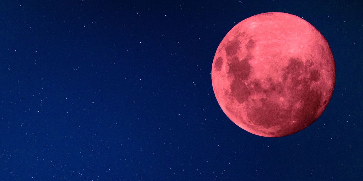 La super luna rosa ci abbaglierà per tutto il weekend