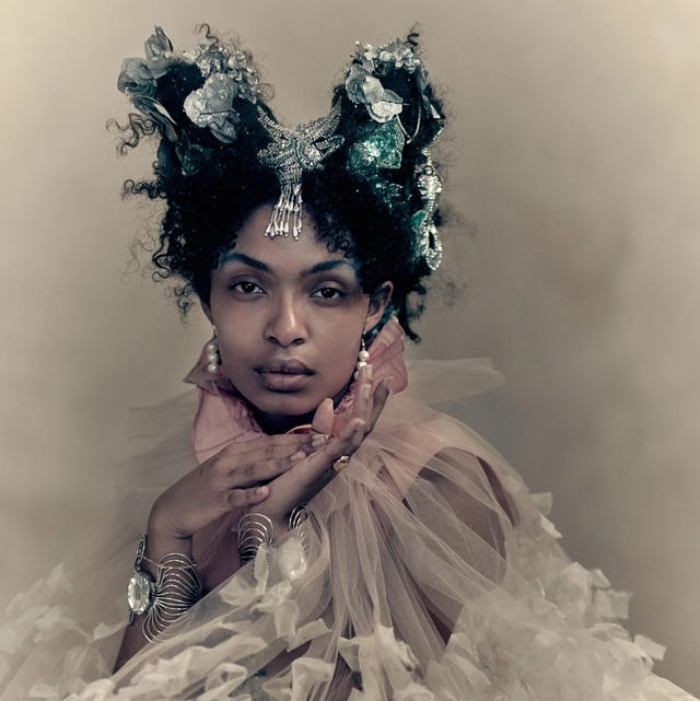 Hair, Headpiece, Beauty, Hair accessory, Hairstyle, Fashion, Eye, Photography, Dress, Photo shoot, Hair, Headpiece, Beauty, Hair accessory, Hairstyle, Fashion, Eye, Photography, Dress, Photo shoot,