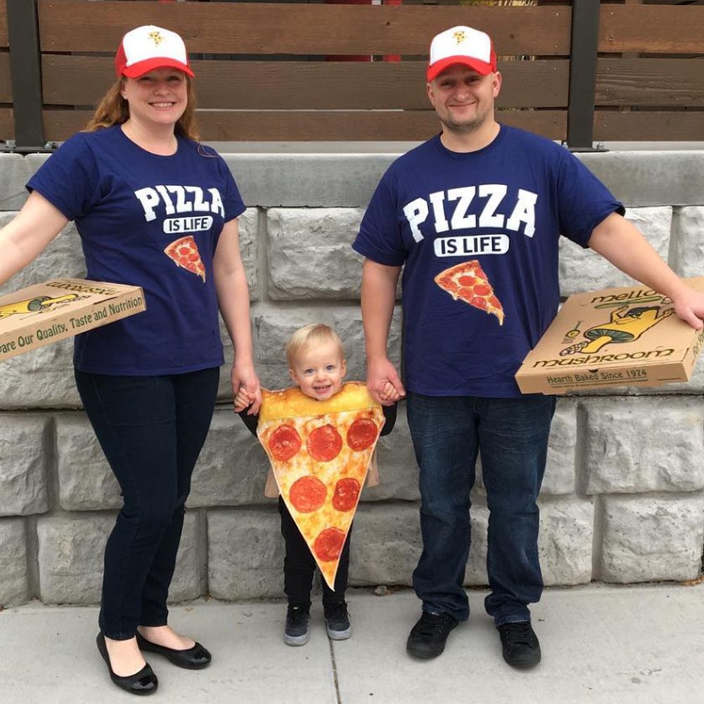 cute family costumes with baby