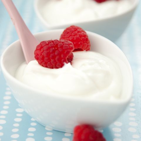 yogur con frambuesas