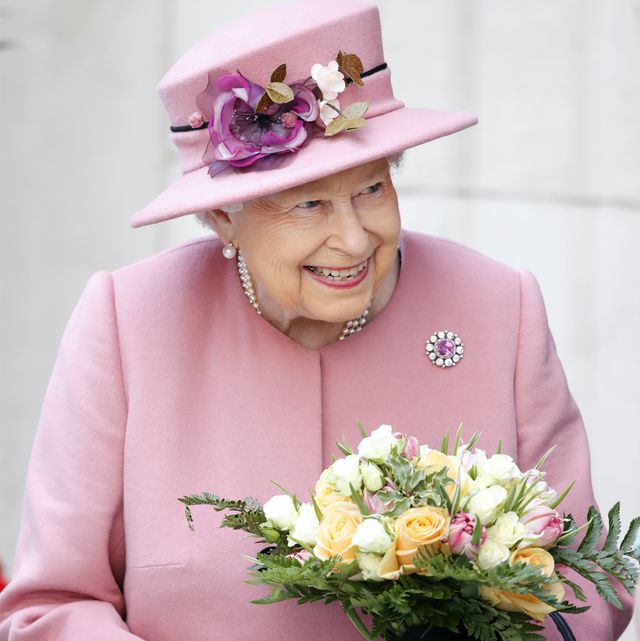 simon armitage marks queen's death with poem about her favourite flowers