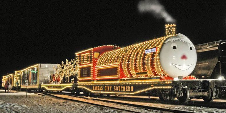 Best Polar Express Train Rides for Christmas 2018 - Polar Express Train