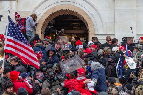 pro trump supporters at the capitol building