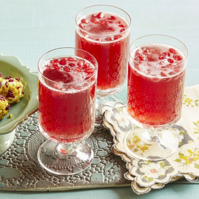 pomegranate sparkling cocktail