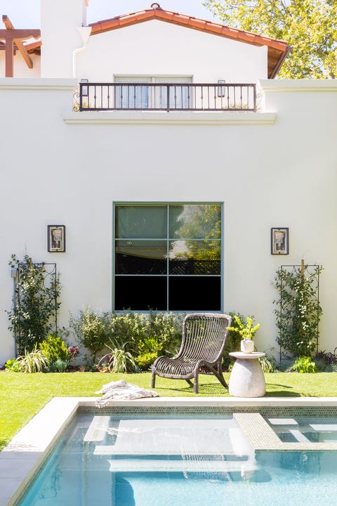 25 Pool Deck Ideas for Summer Lounging - Pool Deck Designs