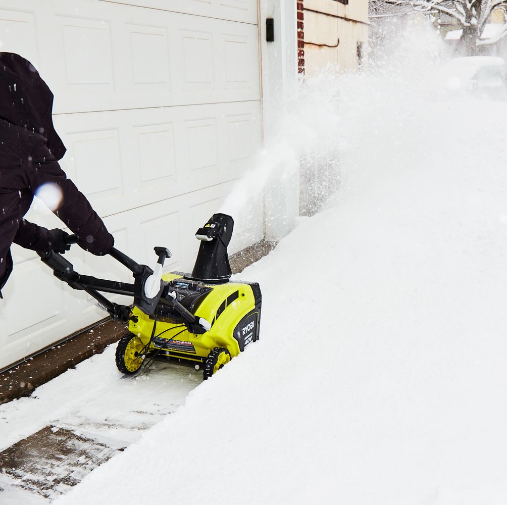 The 5 Best Cheap Snowblowers for $700 or Less