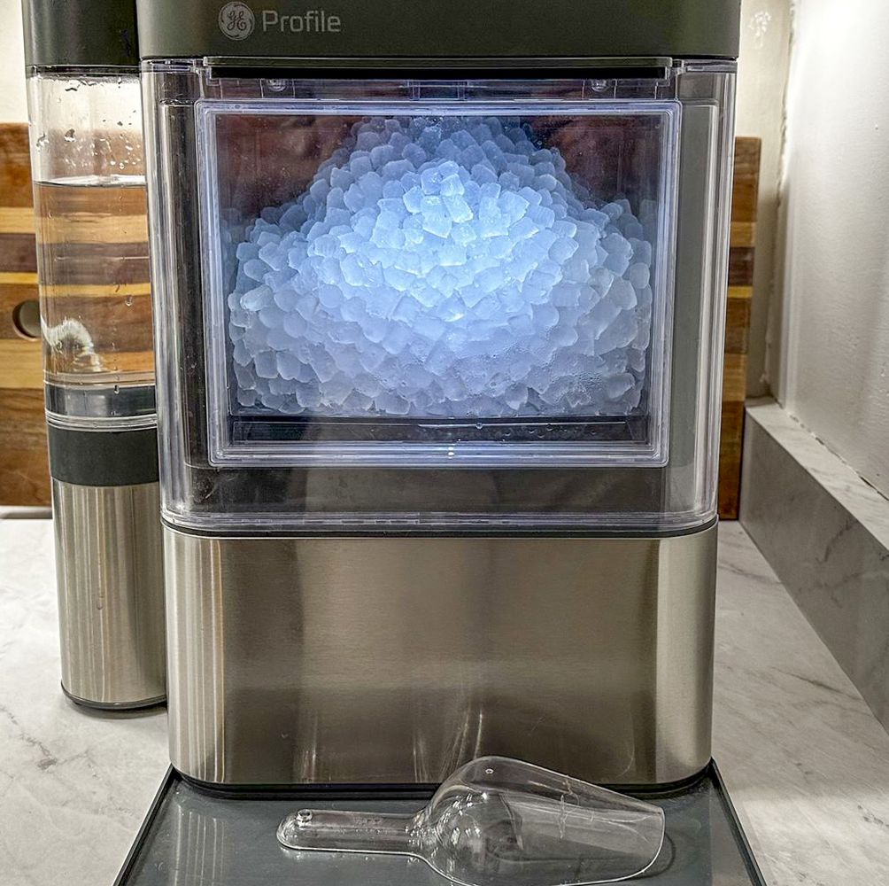 Chill Out With These Expert-Recommended Ice Machines