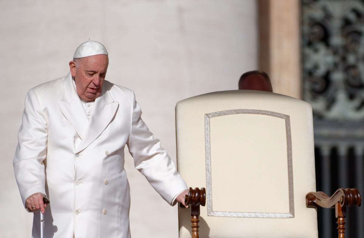La foto del Papa con il piumino creata dall'A.I.