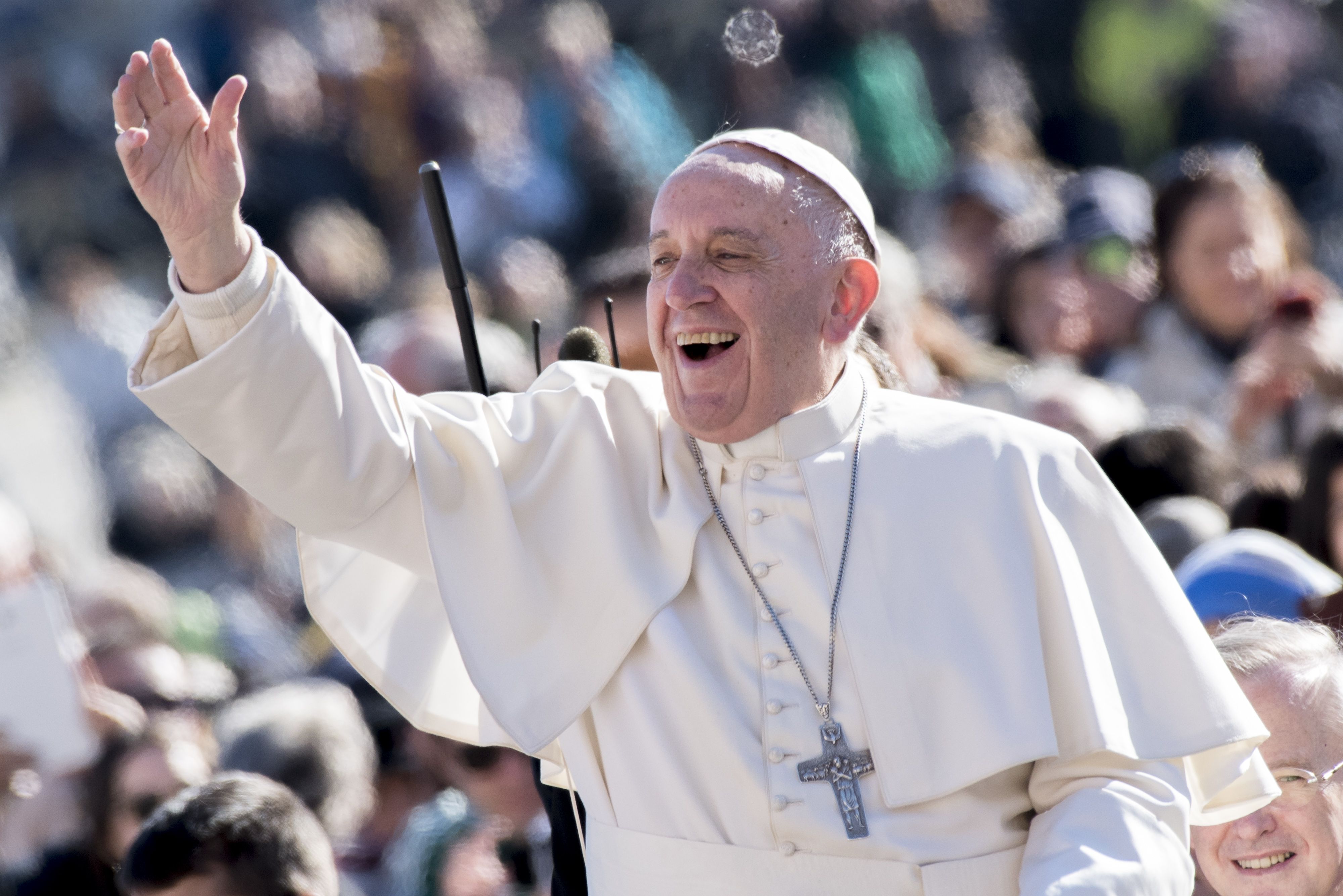 ついに来日 ローマ教皇フランシスコって一体どんな人