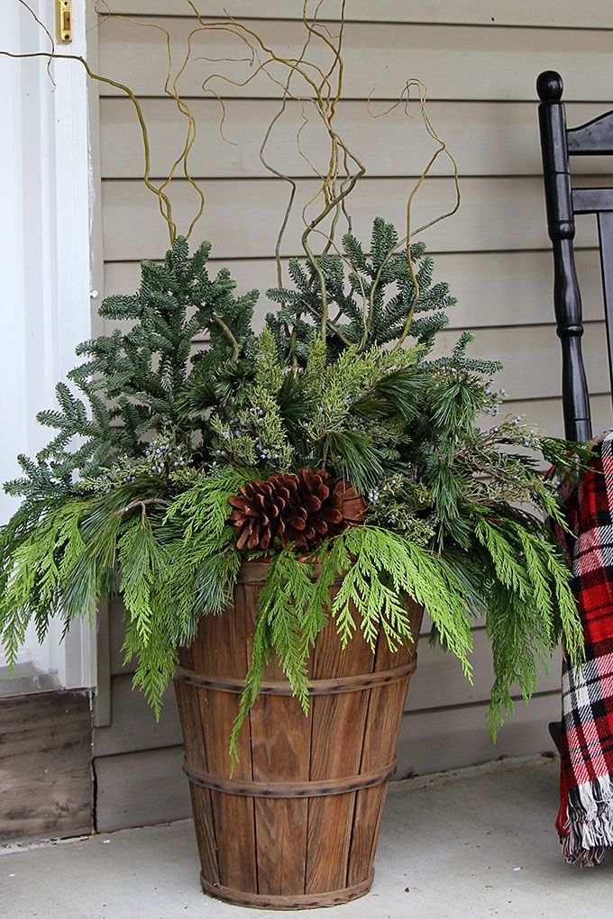 25 Best Winter Porch Decorating Ideas, Outdoor Porch Decor Winter