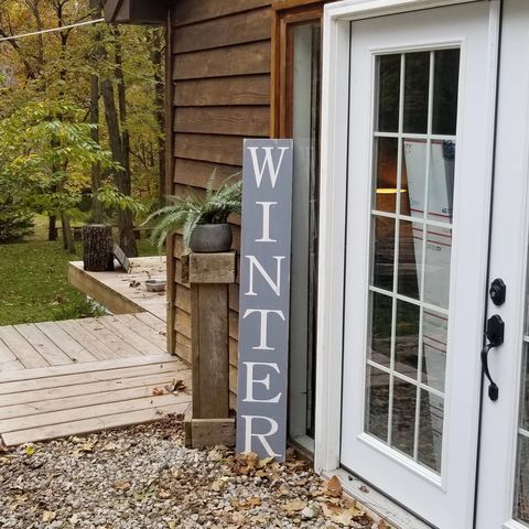25 Best Winter Porch Decorating Ideas Outdoor Decor - Log Cabin Front Porch Decorating Ideas