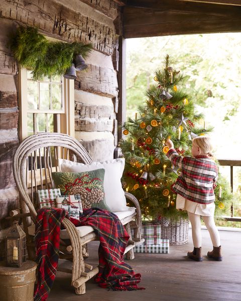27 Best Christmas Porch Decorations 2021 Outdoor Decor For The - Log Cabin Front Porch Decorating Ideas