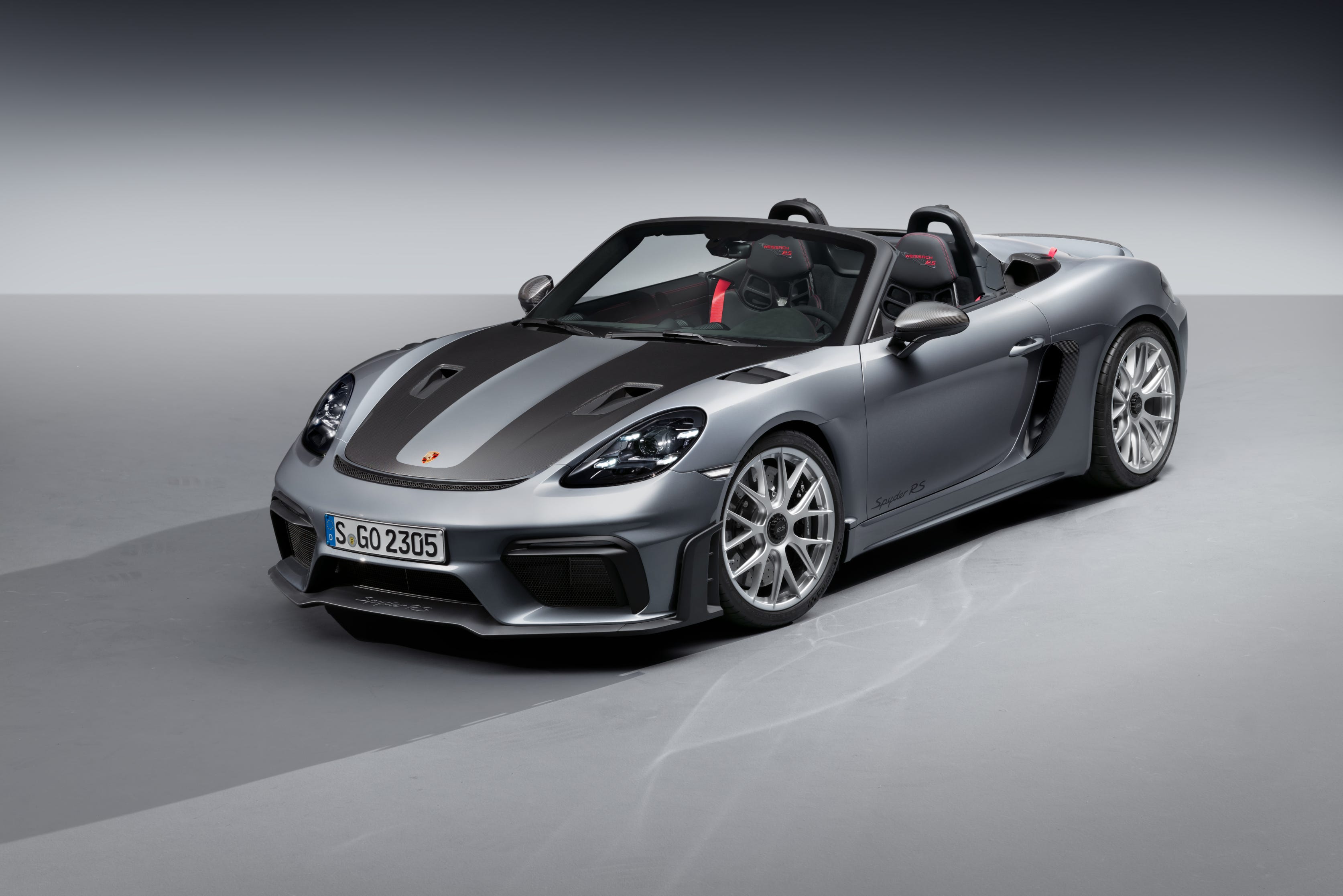 Porsche's New 718 Spyder RS Is a GT3-Powered Drop-Top Hot-Rod