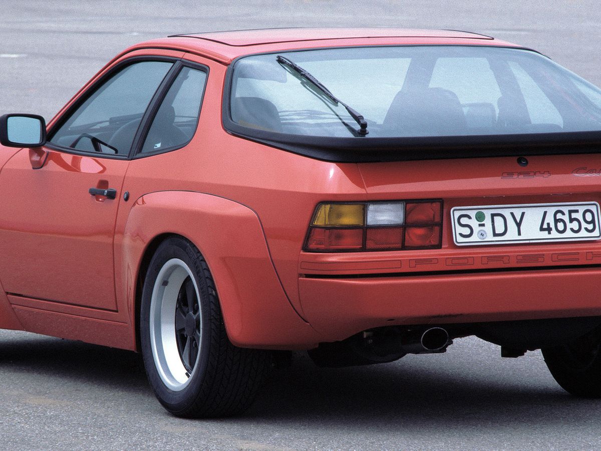 Porsche's Forgotten Carrera GT Was a Front-Engine Turbocharged Homologation  Special