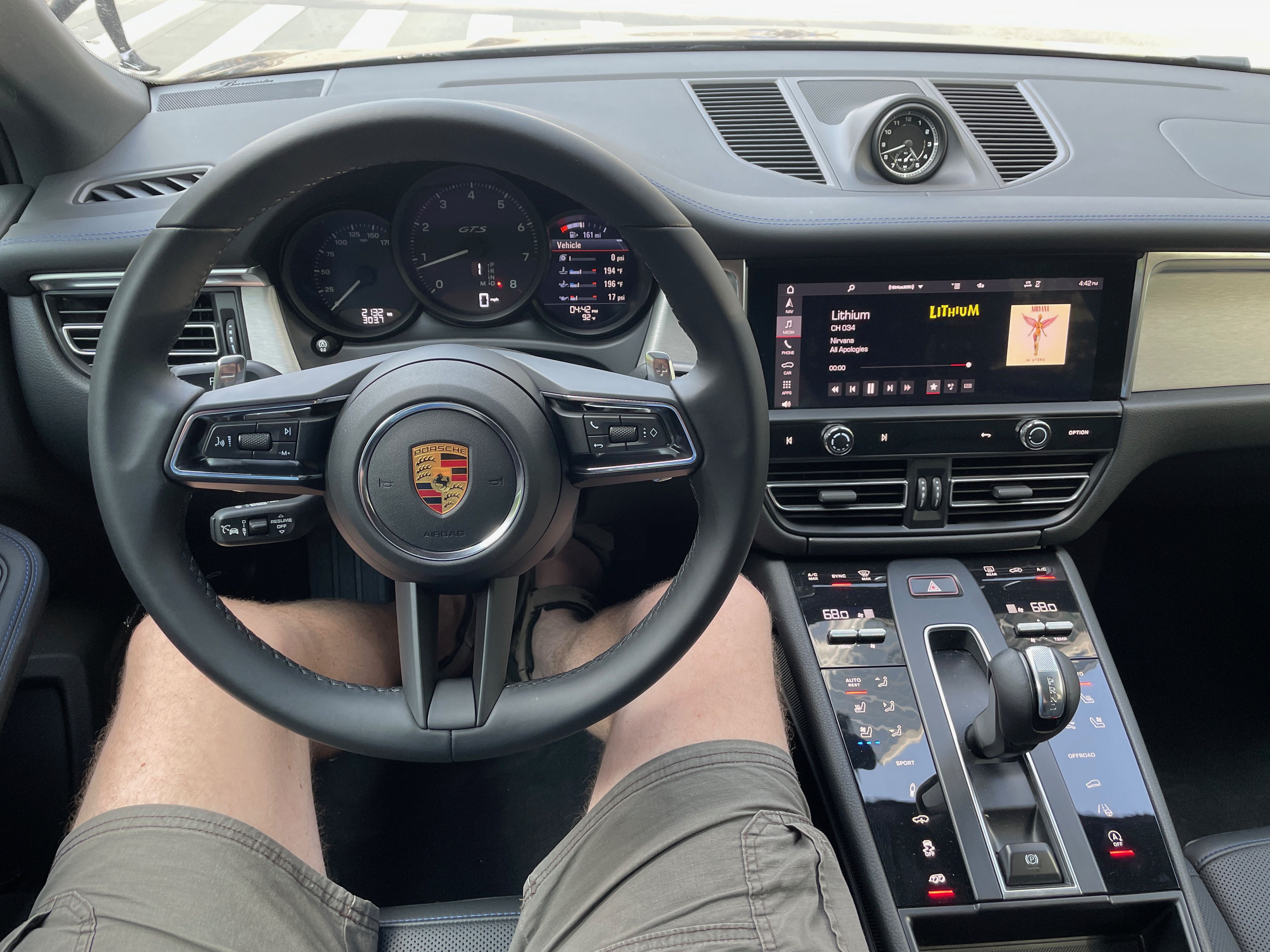 Porsche Macan Gts Interior Details Of The 4 Videos & 80 Images