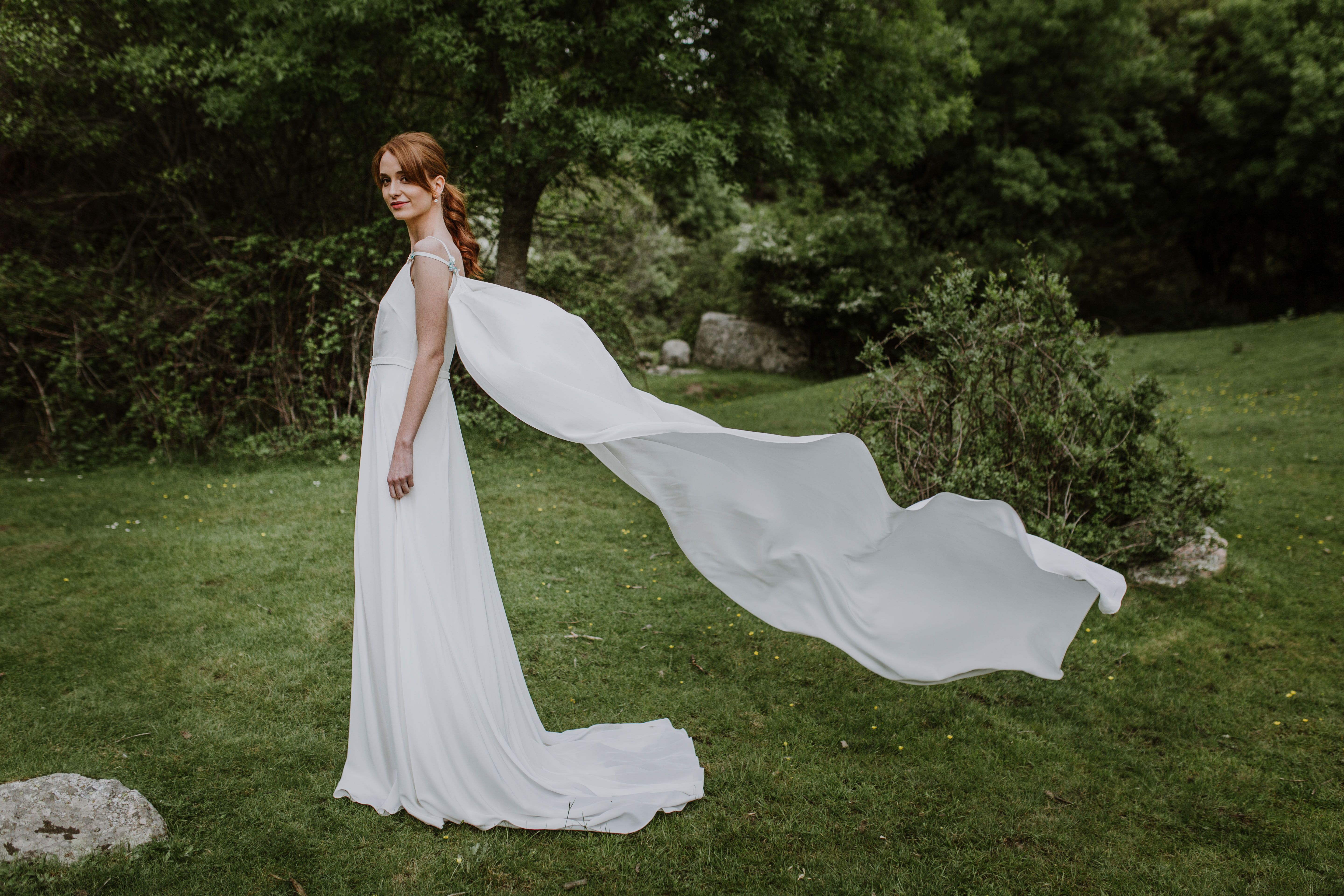 Cómo encontrar el vestido novia bajitas