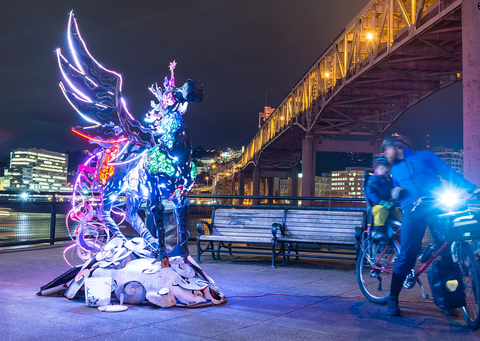 Light sculpture by Miki Masuhara-Page light sculpture - Best Winter Festivals