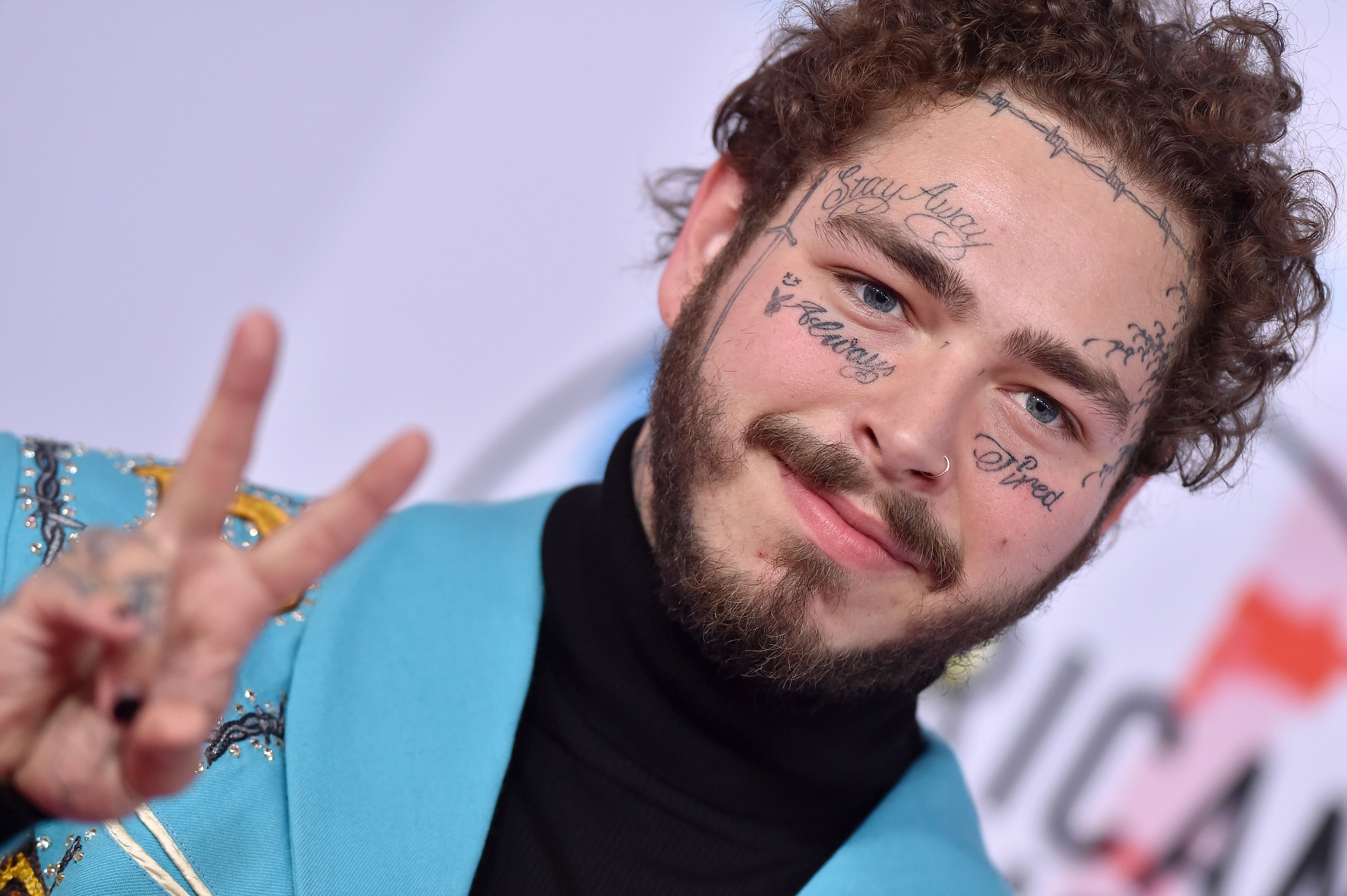 Post Malone Met Local Fans At An Olive Garden