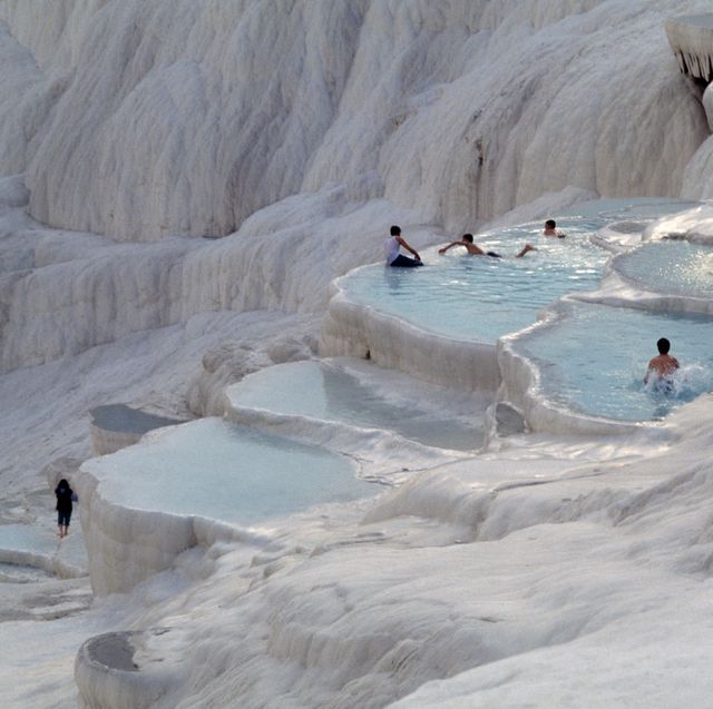 le piscine naturali a pammukkale in anatolia, turchia
