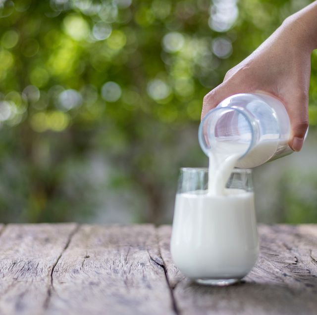 牛乳の代替品 植物性ミルクの種類と選び方 ハーパーズ バザー Harper S Bazaar 公式