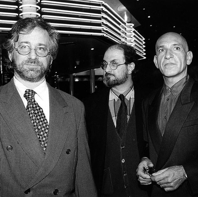 american film director steven spielberg, indian writer salman rushdie and british actor ben kingsley at the premiere of spielbergs motion picture, schindlers list, 1994  photo by jewish chronicleheritage imagesgetty images