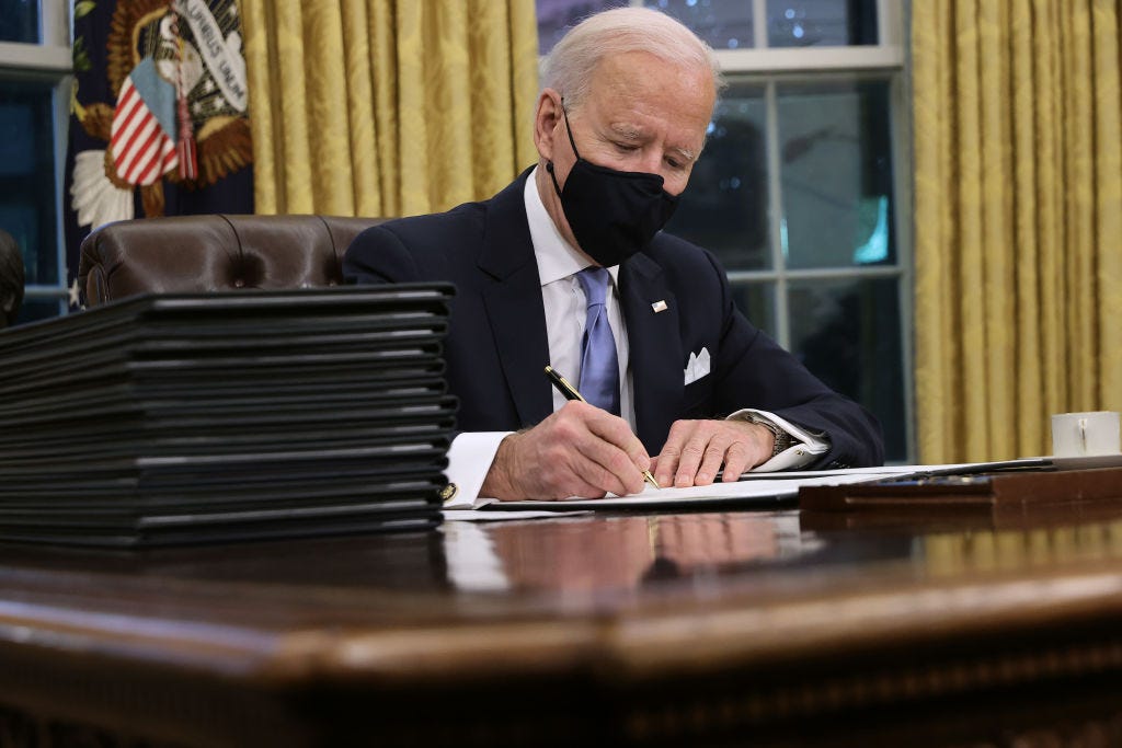 Oval Office Decor Changes In The Last 50 Years Pictures Of The Oval From Every Presidency