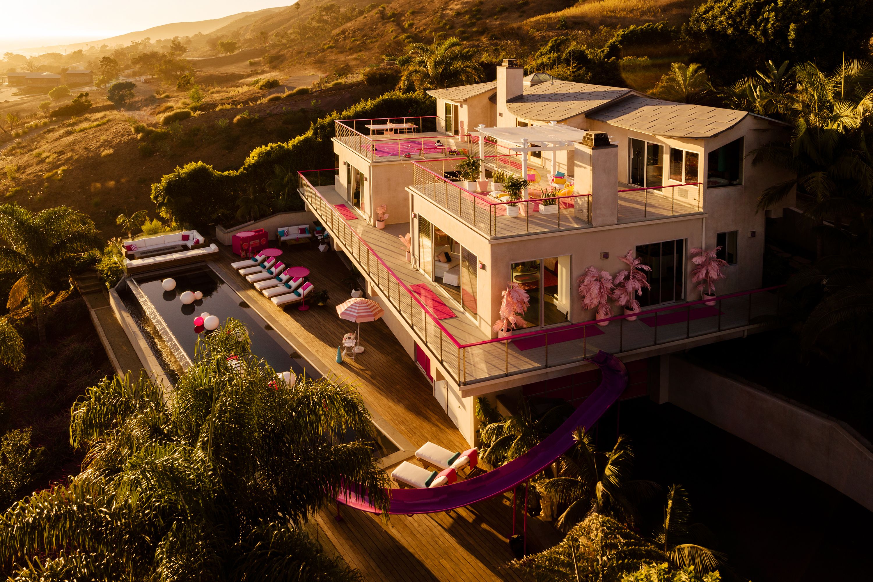Barbie S Malibu Dreamhouse Airbnb Is Live