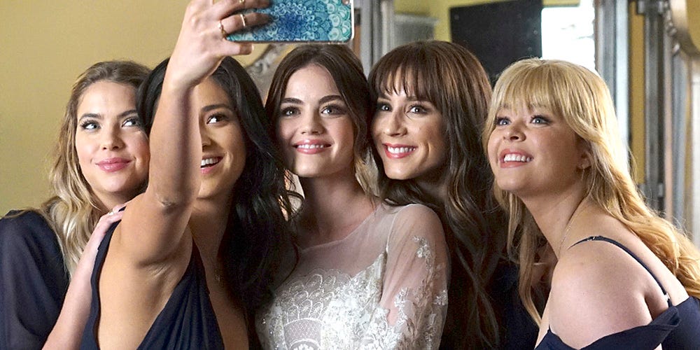 Pretty Little Liars Cast Now Pll Cast Updates Since The Show Ended